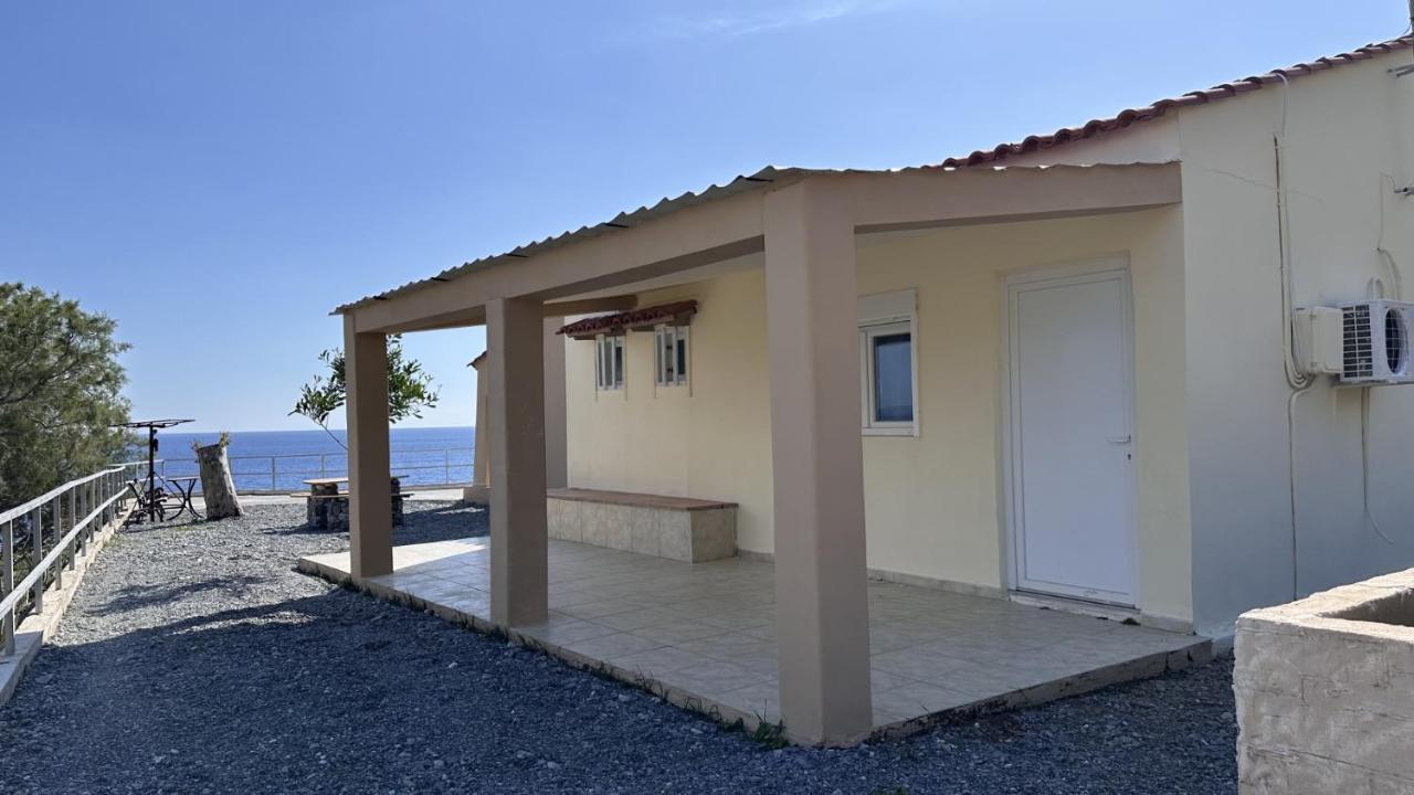 Sfinias Apartments Kaloí Liménes Exterior foto