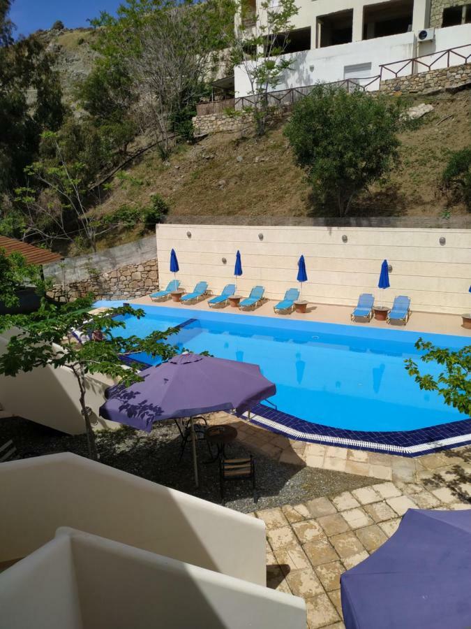 Sfinias Apartments Kaloí Liménes Exterior foto